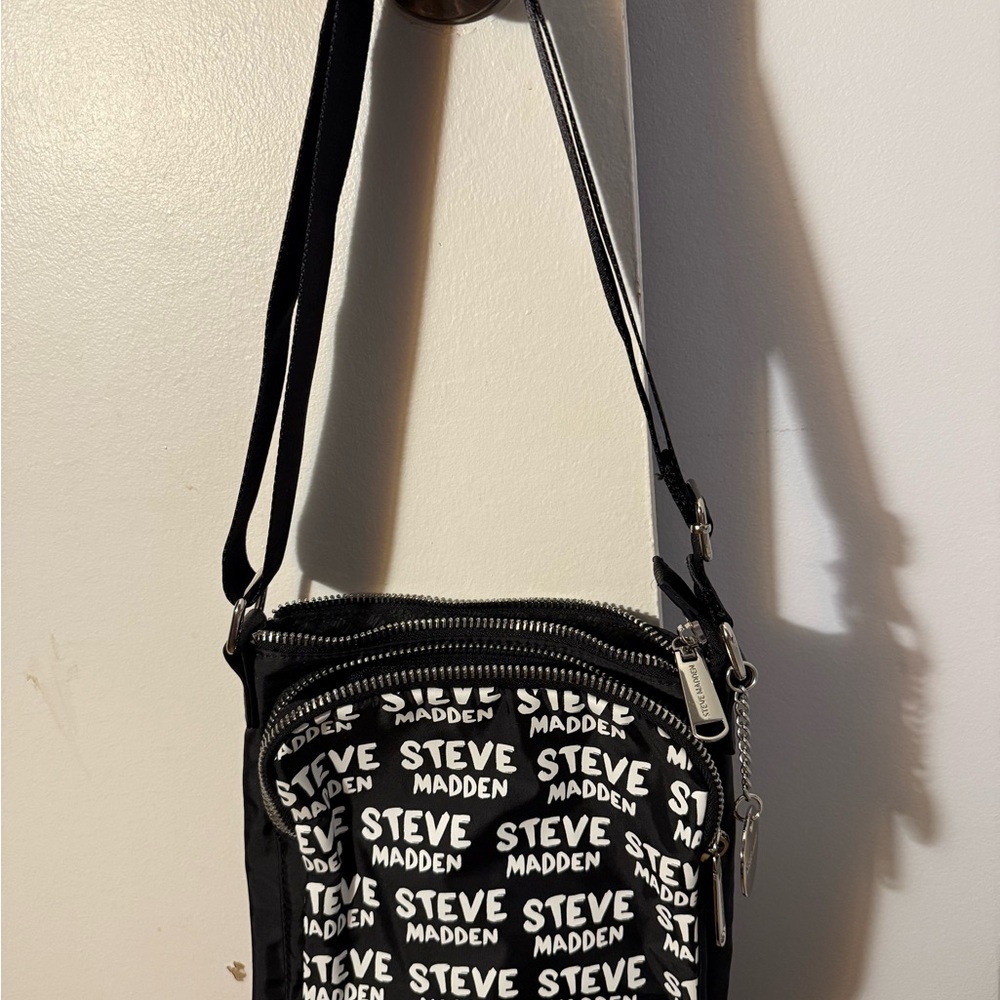Steve Madden Monochrome Logo crossbody Bag